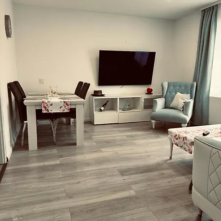 Gemuetlich, Ruhig Ideal Fuer Familien Apartman *